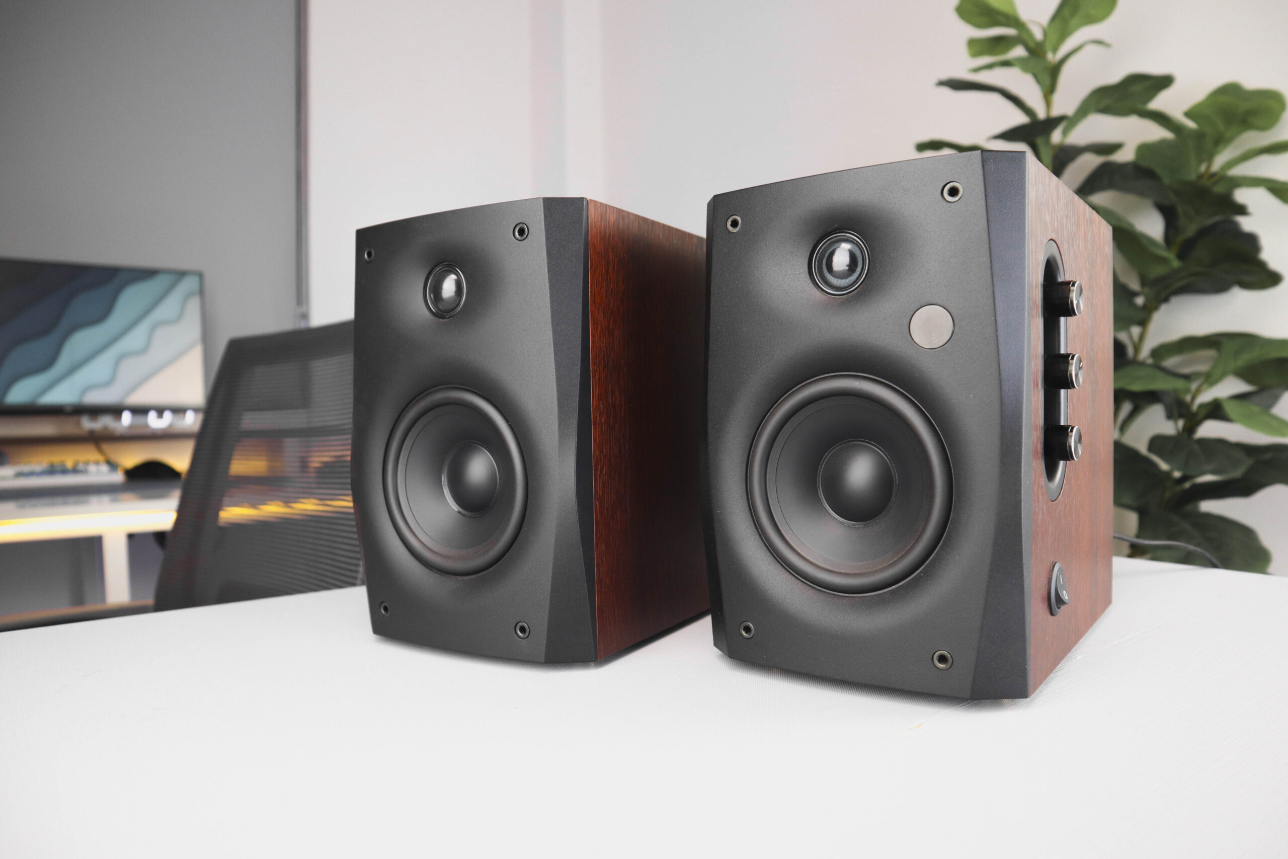 Loa Hivi Swan D1100 Loa bluetooth để bàn IMG 6960 scaled
