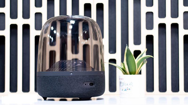 loa harman kardon aura studio 3