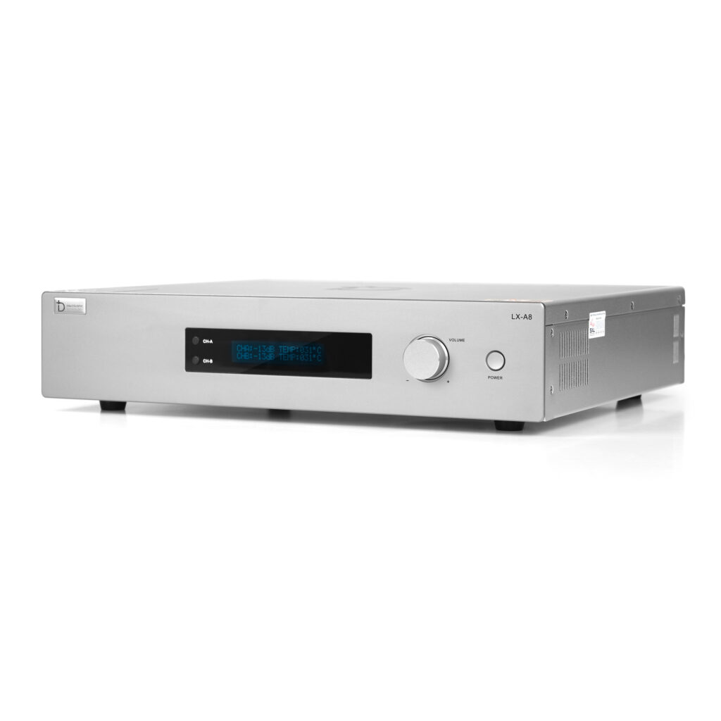 DBacoustic LX-A8 – Đẩy công suất 2 kênh cao cấp thuộc LX8 Series Đẩy công suất DBacoustic LX-A8 lắp đặt trong phòng karaoke VIP.