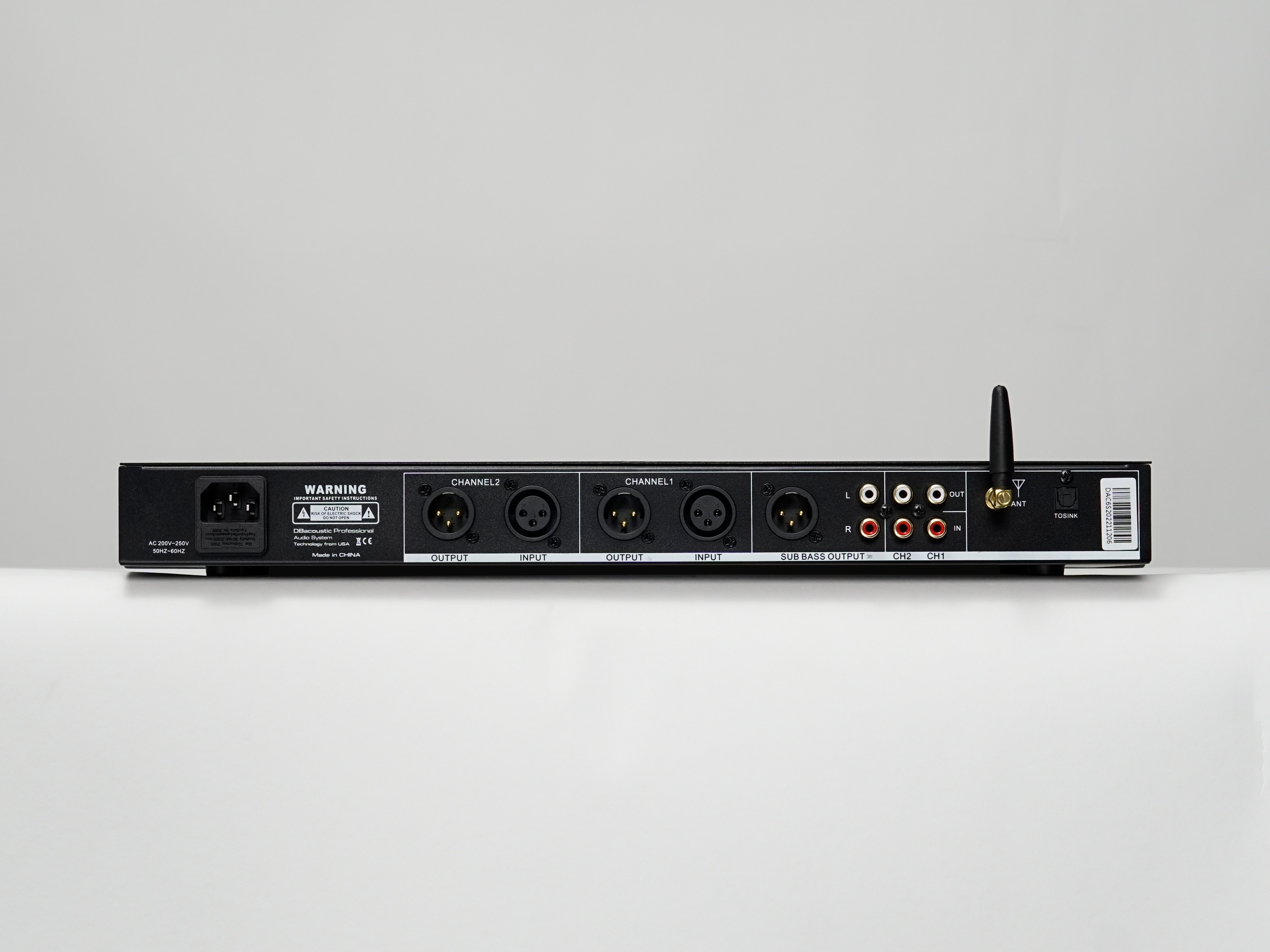 Thiết bị nâng tiếng DBacoustic DAC-6S – Tích hợp DAC Thiết bị nâng tiếng DBacoustic DAC-6S – Tích hợp DAC - Ảnh 2
