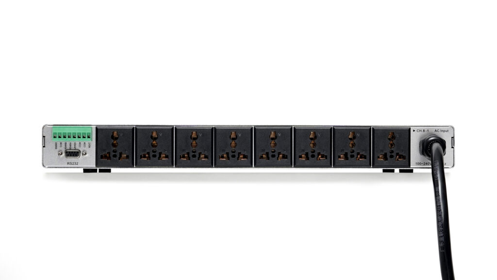 Mặt sau 8 kênh ổ cắm CH1-CH8 của LX-P8