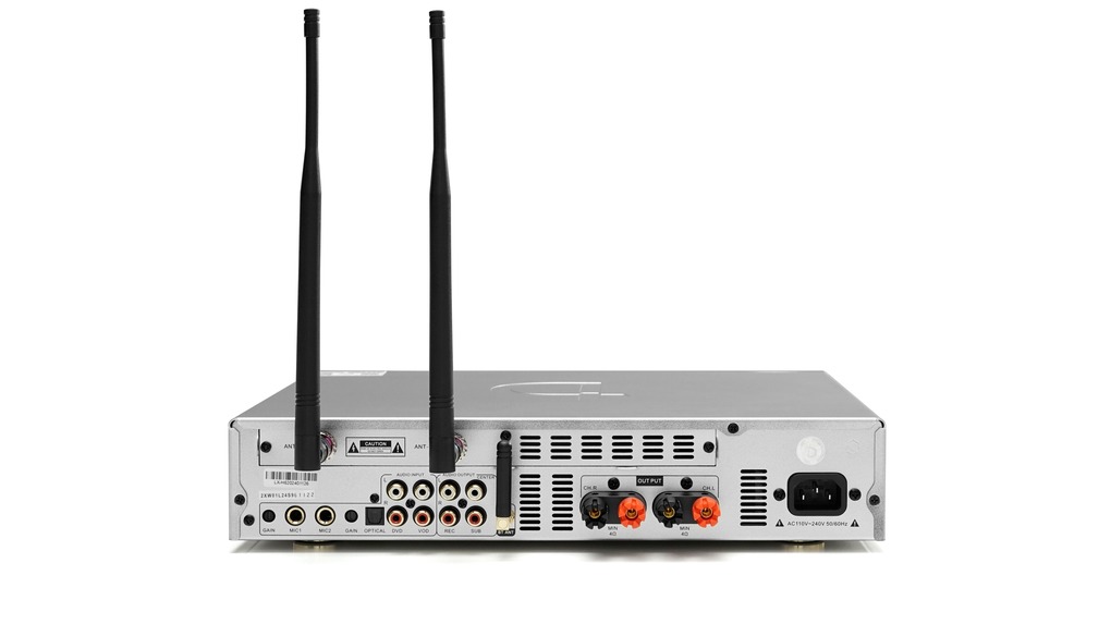 Mặt sau amply Dbacoustic LX-H6 với cổng kết nối Optical, DVD, VOD, mic và loa